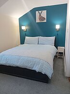 Middle House Bed and Breakfast