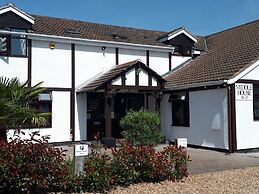 Middle House Bed and Breakfast