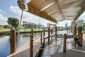 < 1 Mi to Beach: Canal-front Cape Coral Escape!