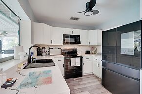 < 1 Mi to Beach: Canal-front Cape Coral Escape!