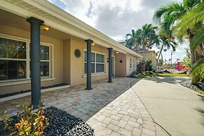 < 1 Mi to Beach: Canal-front Cape Coral Escape!