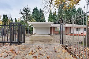 Spacious Portland Area Home w/ Fenced Yard