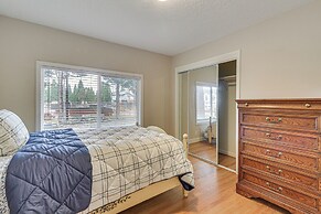 Spacious Portland Area Home w/ Fenced Yard