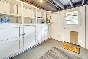 Game Room & Fire Pit: West Mifflin Home!