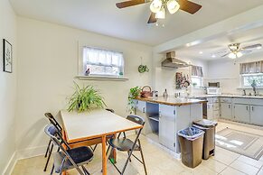 Game Room & Fire Pit: West Mifflin Home!