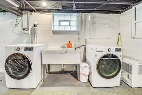 Game Room & Fire Pit: West Mifflin Home!