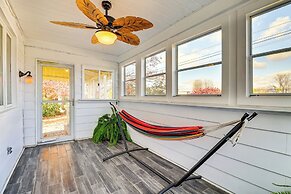 Game Room & Fire Pit: West Mifflin Home!