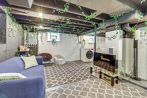 Game Room & Fire Pit: West Mifflin Home!