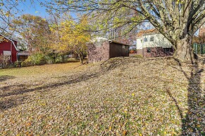 Game Room & Fire Pit: West Mifflin Home!