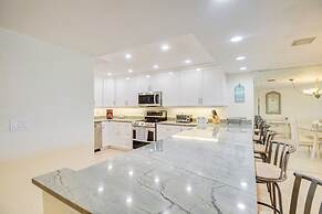 Walk to Coast: Condo in Daytona Beach Shores!