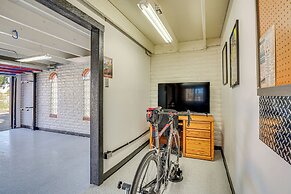 Cyclists' Haven: Southwestern-style Home in Tucson