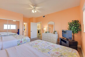 Beachfront Navarre Condo w/ Balcony, Walk to Ocean