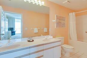 Beachfront Navarre Condo w/ Balcony, Walk to Ocean