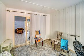 Family Home w/ Patio in Irving: Pets Welcome!