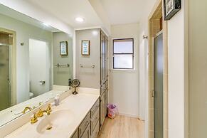 Family Home w/ Patio in Irving: Pets Welcome!