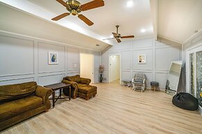 Family Home w/ Patio in Irving: Pets Welcome!