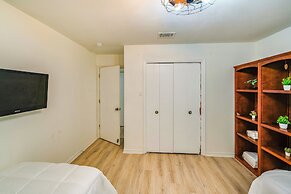 Family Home w/ Patio in Irving: Pets Welcome!