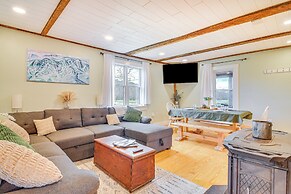 10 Mi to Skiing: Historic Farmhouse in Maine!