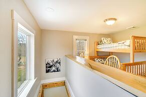 10 Mi to Skiing: Historic Farmhouse in Maine!