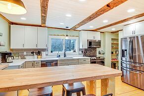 10 Mi to Skiing: Historic Farmhouse in Maine!