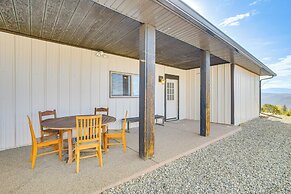 Near Skiing: Mtn-view Getaway in Eagle!