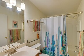 Stunning Views: Quiet Bluff Home Near Hiking!