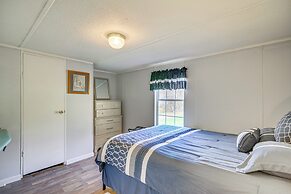 Near ATV & Hiking Trails: Home w/ Deck in Oneida!