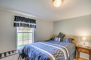 Near ATV & Hiking Trails: Home w/ Deck in Oneida!