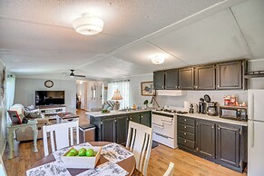 Near ATV & Hiking Trails: Home w/ Deck in Oneida!