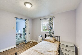12 Mi to Dtwn: Pittsburgh Home w/ In-unit Laundry!
