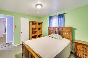 12 Mi to Dtwn: Pittsburgh Home w/ In-unit Laundry!