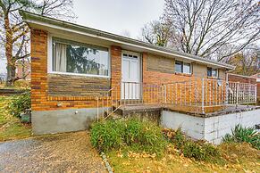 12 Mi to Dtwn: Pittsburgh Home w/ In-unit Laundry!