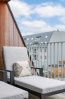 Cozy Beach Apartment in Middelkerke for 5 Guests Bright Living Space W