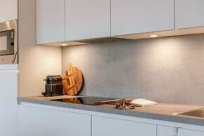 Cozy Beach Apartment in Middelkerke for 5 Guests Bright Living Space W