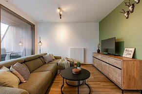 Cozy Beach Apartment in Middelkerke for 5 Guests Bright Living Space W