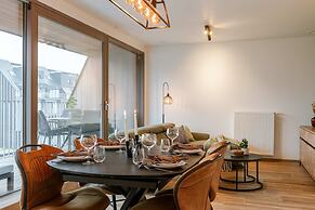 Cozy Beach Apartment in Middelkerke for 5 Guests Bright Living Space W