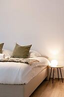 Cozy Beach Apartment in Middelkerke for 5 Guests Bright Living Space W