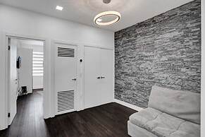 4 Br Designer Home Next To Shul And Community Pool 4 Bedroom Villa