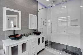 4 Br Designer Home Next To Shul And Community Pool 4 Bedroom Villa