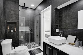 4 Br Designer Home Next To Shul And Community Pool 4 Bedroom Villa