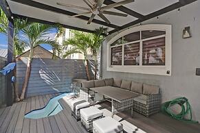 4 Br Designer Home Next To Shul And Community Pool 4 Bedroom Villa