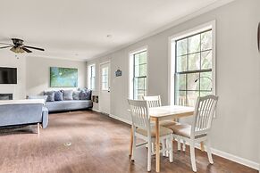 Serene Oasis In Daphne: Cozy Home With Giant Oaks 4 Bedroom Home