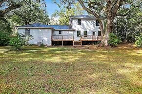 Serene Oasis In Daphne: Cozy Home With Giant Oaks 4 Bedroom Home