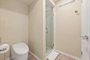 Colony Surf 1503 1504 1 Bedroom Condo