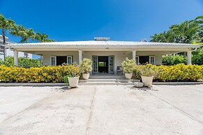 Gibbes Glade Villa 4 Bedroom Home by Bluescape