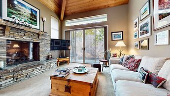 Snowcreek Iv #545 3 Bedroom Condo