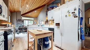 Snowcreek Iv #545 3 Bedroom Condo