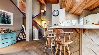 Snowcreek Iv #545 3 Bedroom Condo