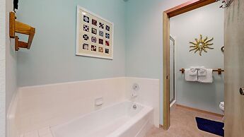 Snowcreek Iv #545 3 Bedroom Condo