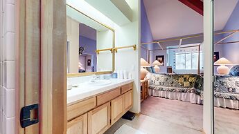 Snowcreek Iv #545 3 Bedroom Condo